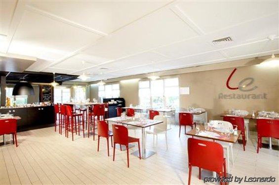 Campanile Lille - Lomme Hotel Restoran gambar