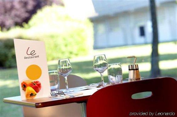 Campanile Lille - Lomme Hotel Restoran gambar